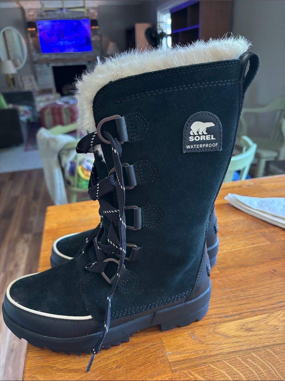 Sorel Black Faux Fur-Trim Lace-Up Waterproof Winter Boots